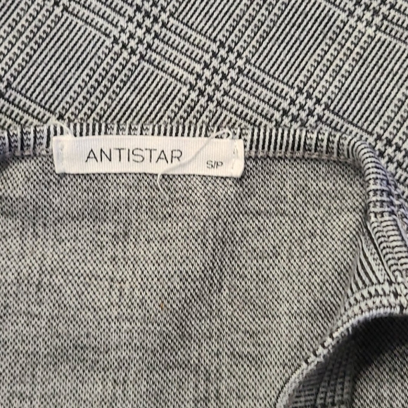 Anistar Dress - Picture 3 of 3